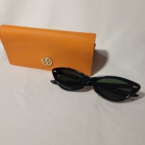 Tory Burch Sunglasses Cat Eye